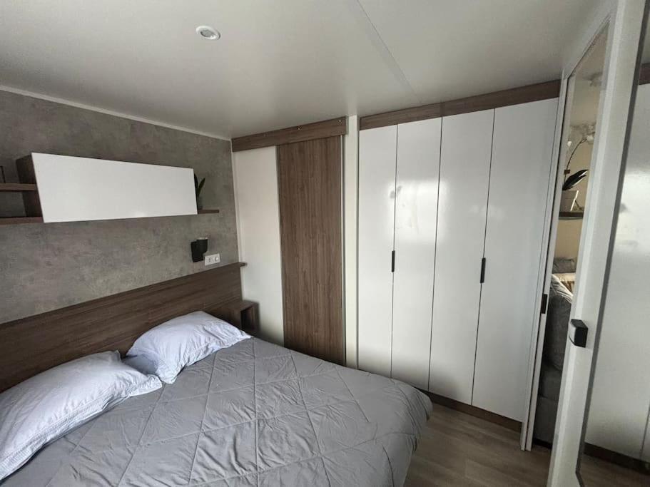 Mobil Cygne 85 *